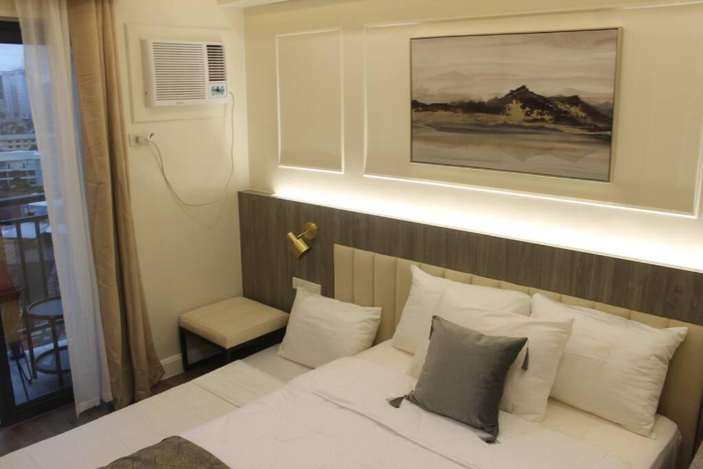 Condo Near Ayala Cebu City W Wifi Balcony Εξωτερικό φωτογραφία